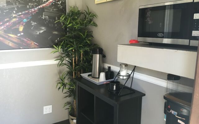 Hotel Salina Long Beach
