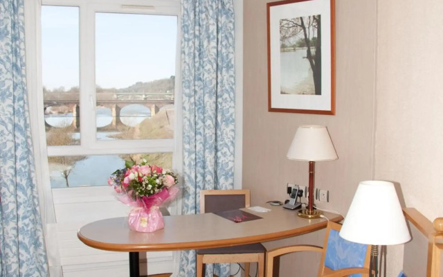 Mercure Nevers Pont de Loire