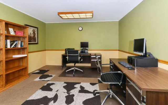 Magnuson Hotel Papago Inn