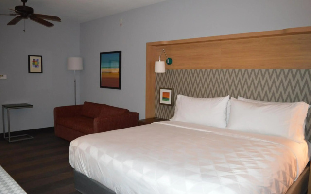 Holiday Inn Odessa by IHG