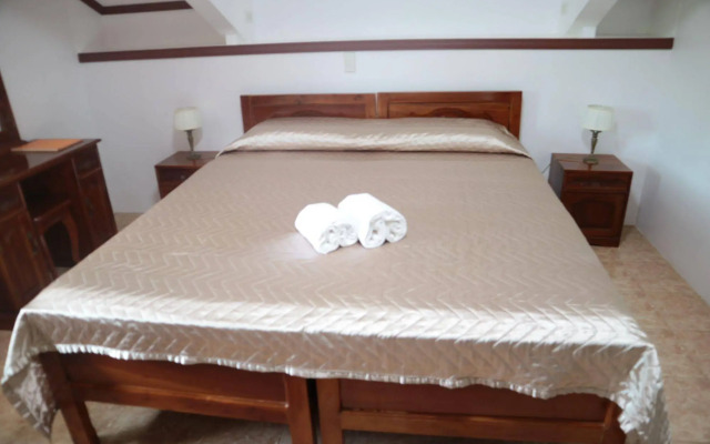 Pine Haven Hotel