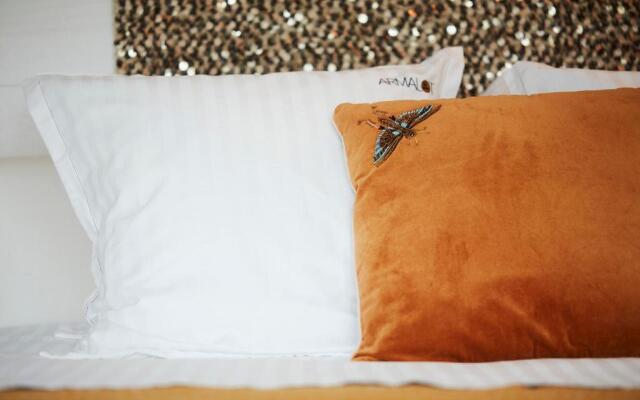 B&B Armalot by Julia