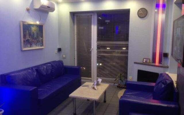 Keyless Apartment