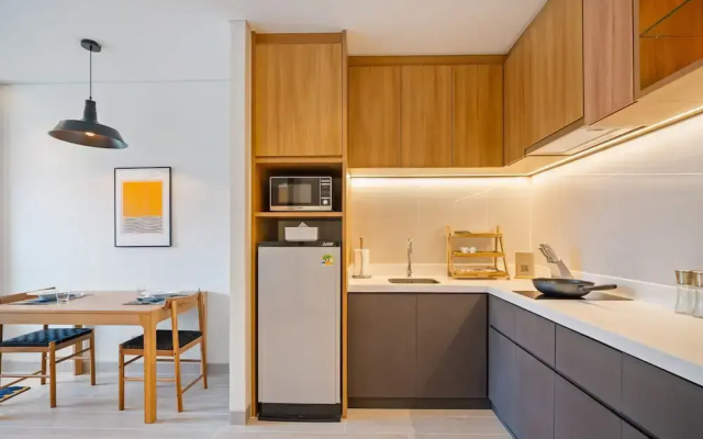 Laguna Lakeside Residences