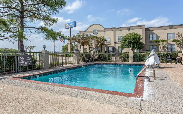 Quality Inn & Suites Durant