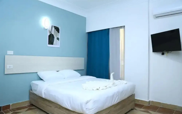 Lamera Hotel.