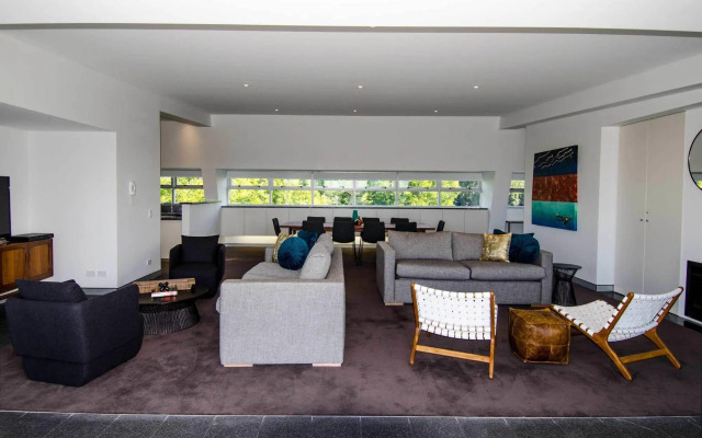 Sydney East Luxury Apartment