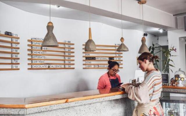 Alternative Hostels