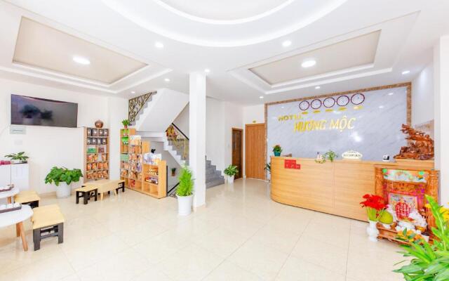 Huong Moc Hotel - Near Dalat Night Market