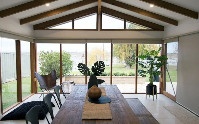 Lake House 61 Mulwala