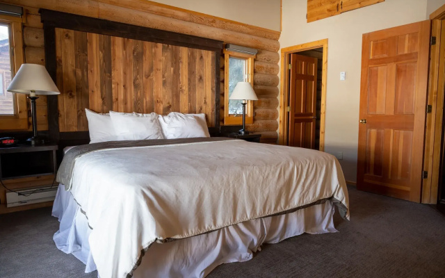 320 Guest Ranch