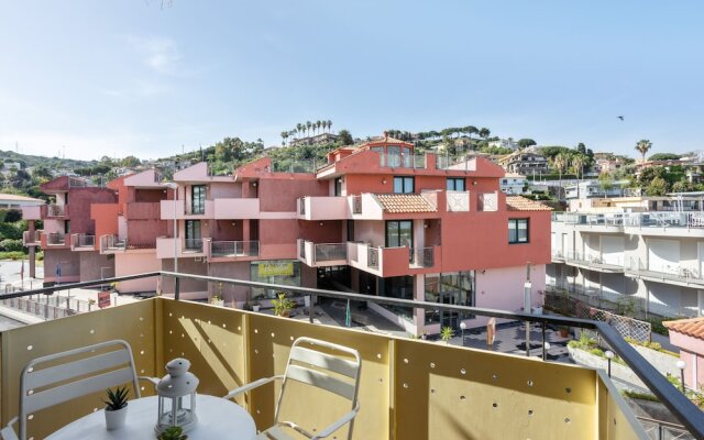 Aci Castello Seaview Apartment With Parking