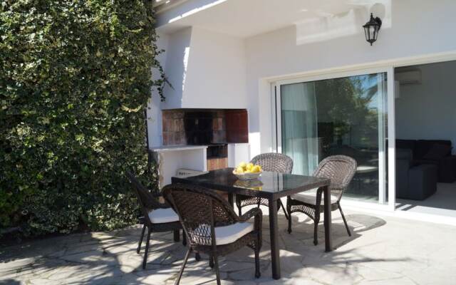 107524 House In Cala Canyelles