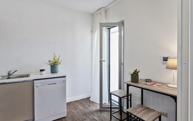 Deluxe Apartment - Grey by Wonderful Italy