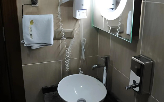Izmit Saray Hotel