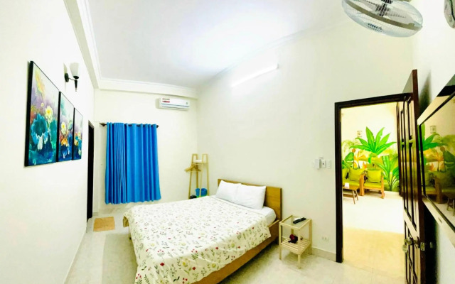 Xoai Xanh Hostel & Villa