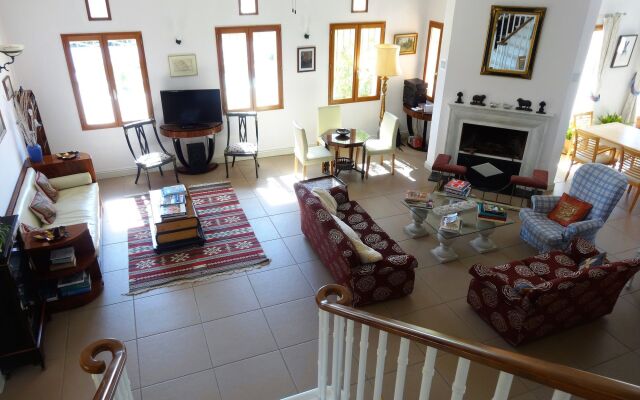 Lagou Raxi Country Hotel