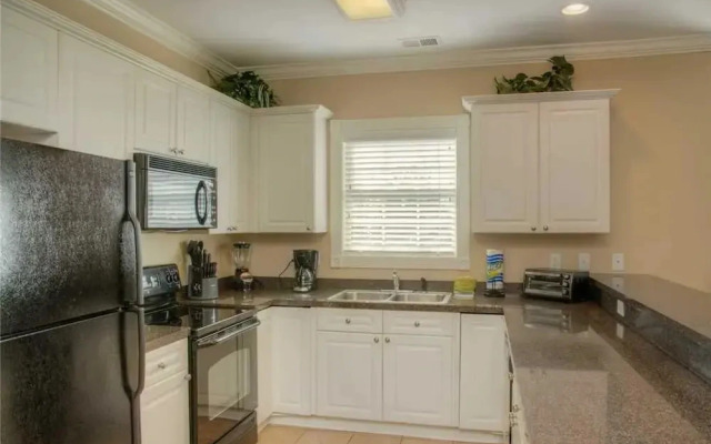 Magnolia Pointe Three-bedroom Apartment 201-4821