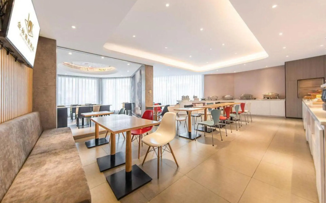 ibis Guilin Railway Station hotel