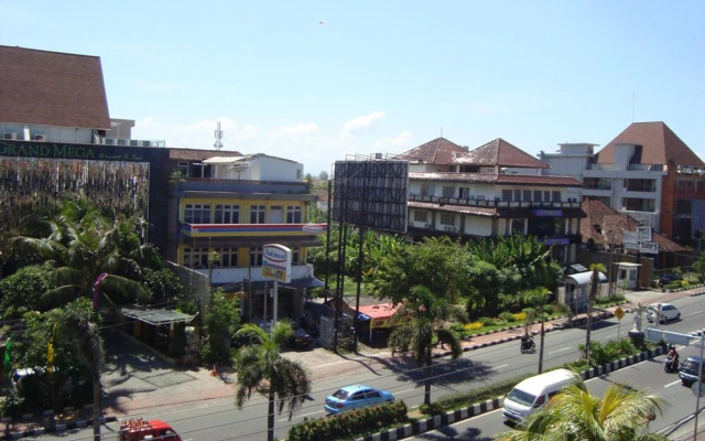 Bali Caps Hostel