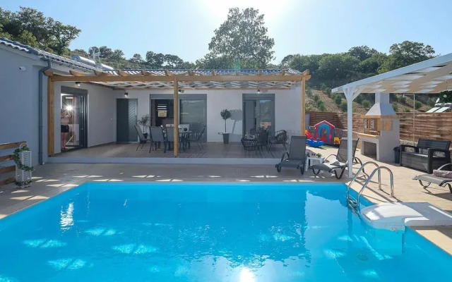 Villa Eleonas With Private Swimming Pool
