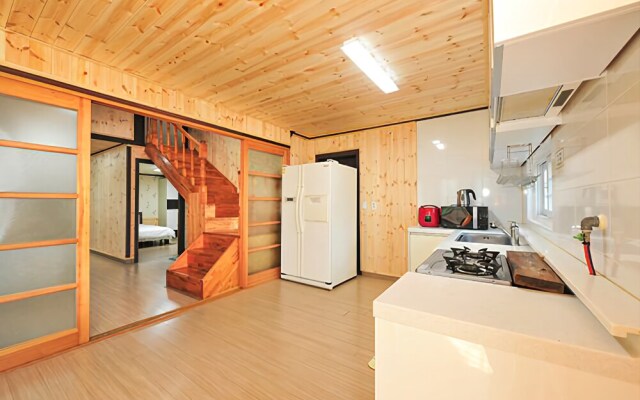 Gapyeong Mountain Cross Pension