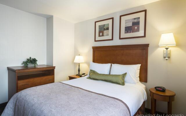 Candlewood Suites New York City-Times Square, an IHG Hotel