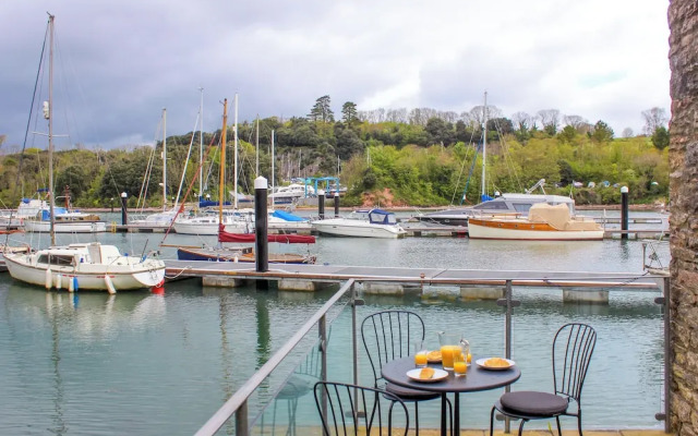 Spanish Boathouse