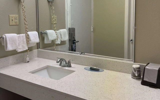 Travelodge by Wyndham Carlisle North