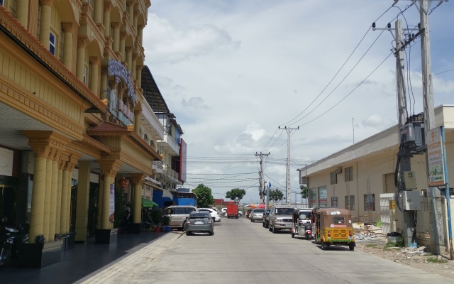Lucky 8 Hotel