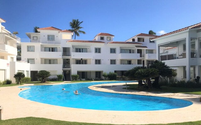 Las Terrazas Condo - Los Corales Village