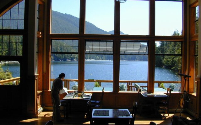 Eagle Nook Resort
