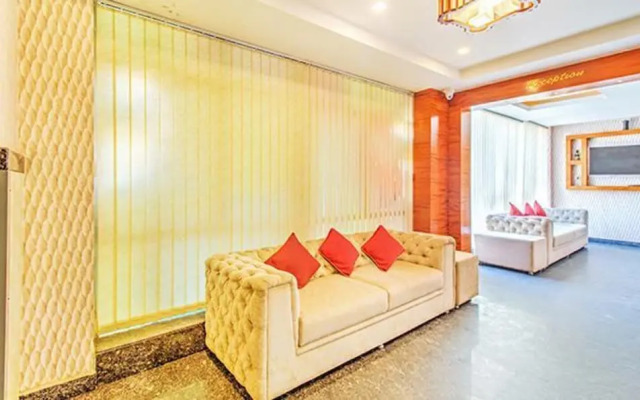 FabHotel Royal Stay I