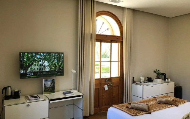 Hotel Château Des Alpilles