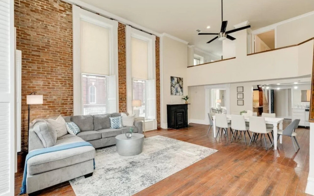 Galveston Historic Strand Loft 204