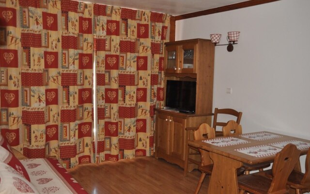 Hameau DE LA Vallee D'or - Gentiane 102 : 2 Pièces 4 Personnes / 2 Rooms 4 People