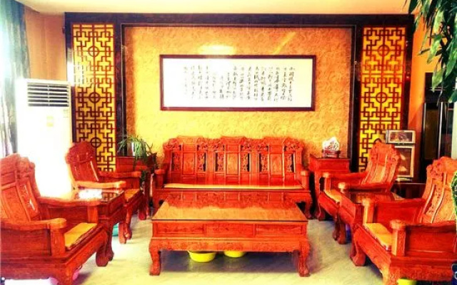 Zhangye Xilaishun Holiday Hotel (Railway Station No.1 Middle School) – Lobby – Zhangye