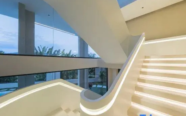 Xishuangbanna Jinghong Neverwinter Hotel