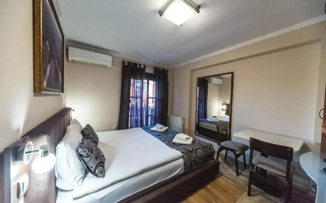 Talismano Restaurant & Apartments