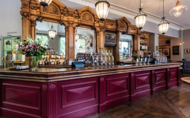 Brook Green Hotel