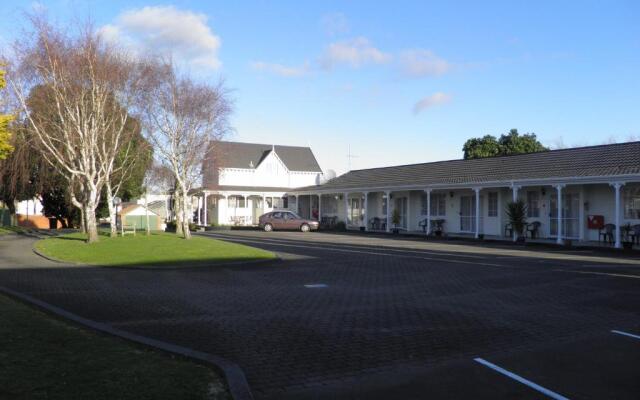 Kings Court Motel