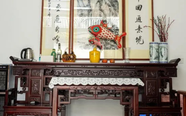 Sunny Lodge – People – Huangshan