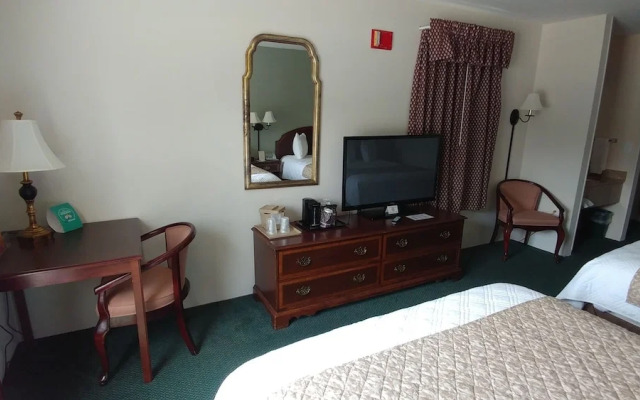 The Inn At Houghton Creek