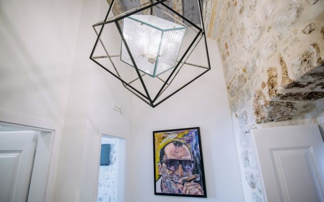 Central W Apartment and Rooms by DuHomes
