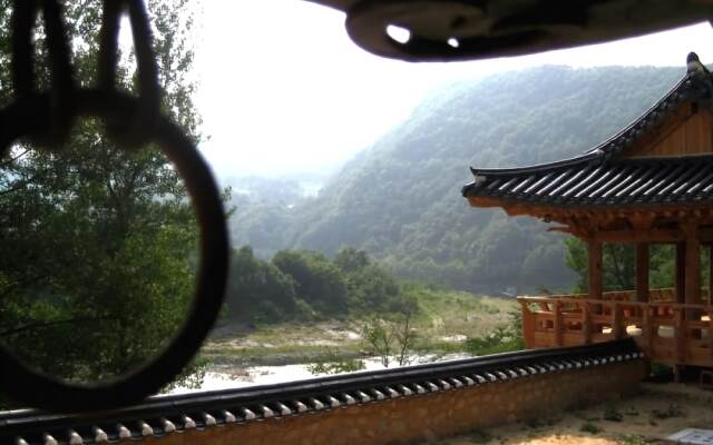Nongam Jongtaek