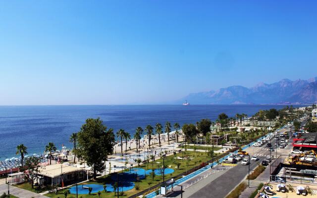 Reo Hotel & Spa