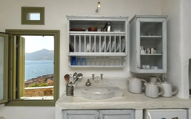 Ochre Dream Beach & Sunset villa Naousa