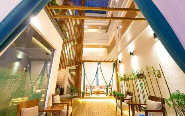 Mount Qingcheng Jingtai Pavilion Linxi Vacation Apartment