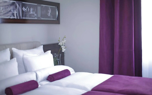 Hotel Theater Belgrade