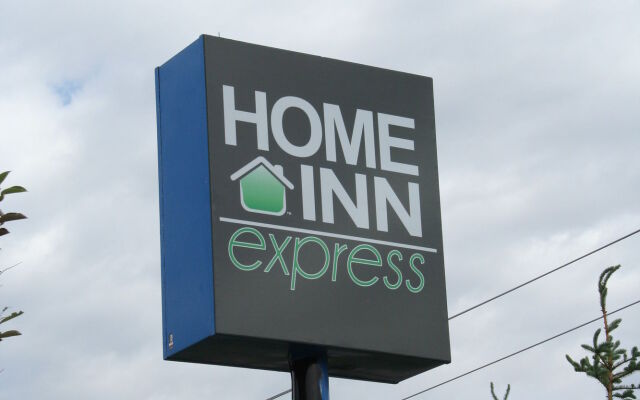 Home Inn Express - Medicine Hat